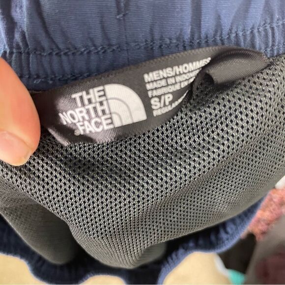 The North Face Blue Net Lined Swim Trunks - Picture 4 of 7